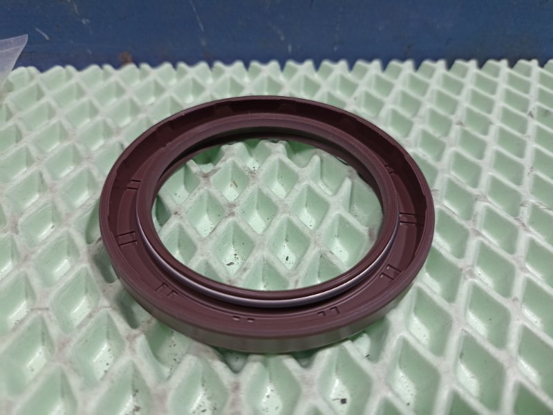 Сальник привода KIA Sorento 2 XM 2.4 G4KE