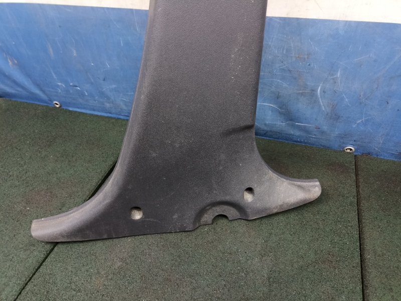 Обшивка стойки Renault Duster 1 HSA 2.0 F4R410 2019 прав. (б/у) Обшивка стойки Renault Duster 1 HSA 2.0 F4R410 2019 прав. (б/у)