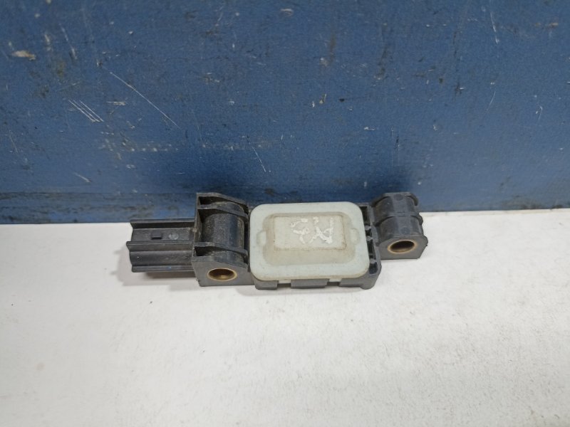 Датчик Airbag A3 2008 8PA