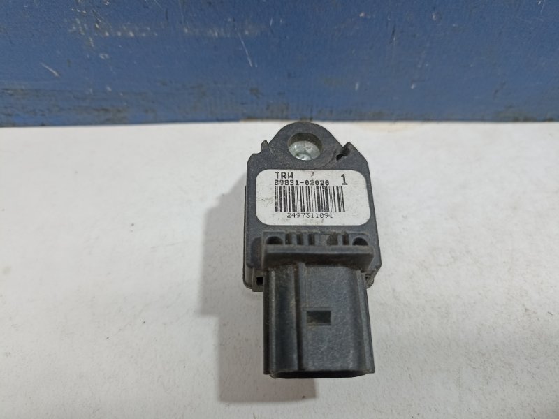 Датчик Airbag передний Toyota Avensis 2007 T250 БУ