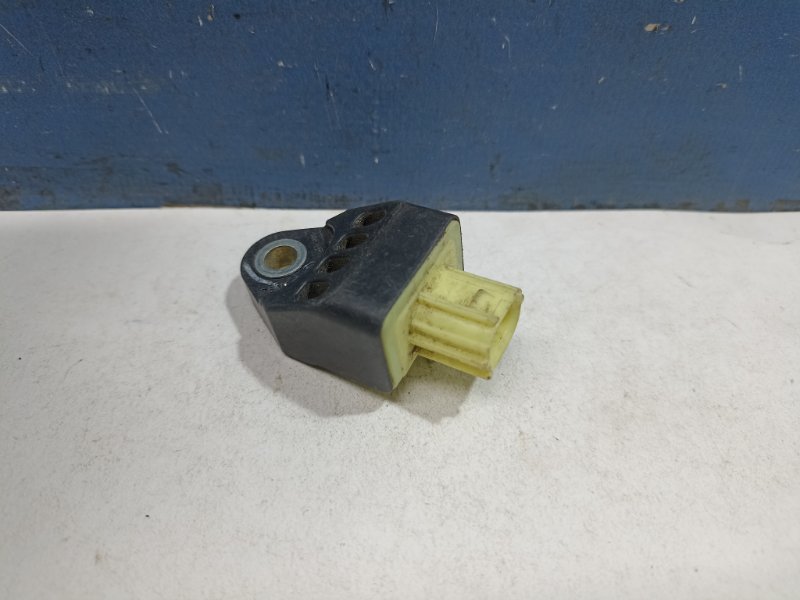 Датчик Airbag Toyota Camry ACV40