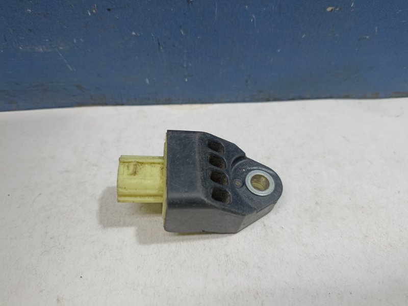 Датчик Airbag Camry 2007 ACV40