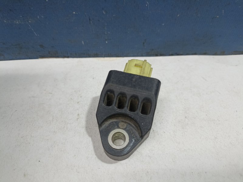 Датчик Airbag Camry 2007 ACV40