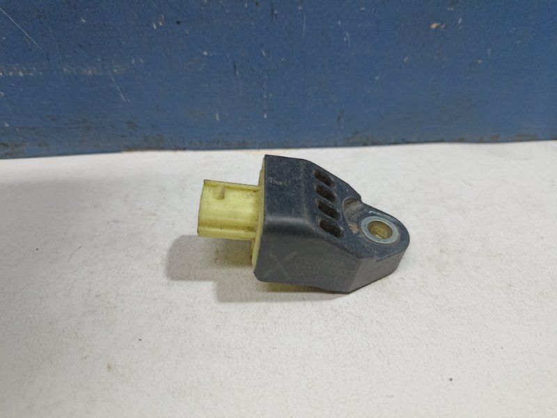 Датчик Airbag Camry 2007 ACV40