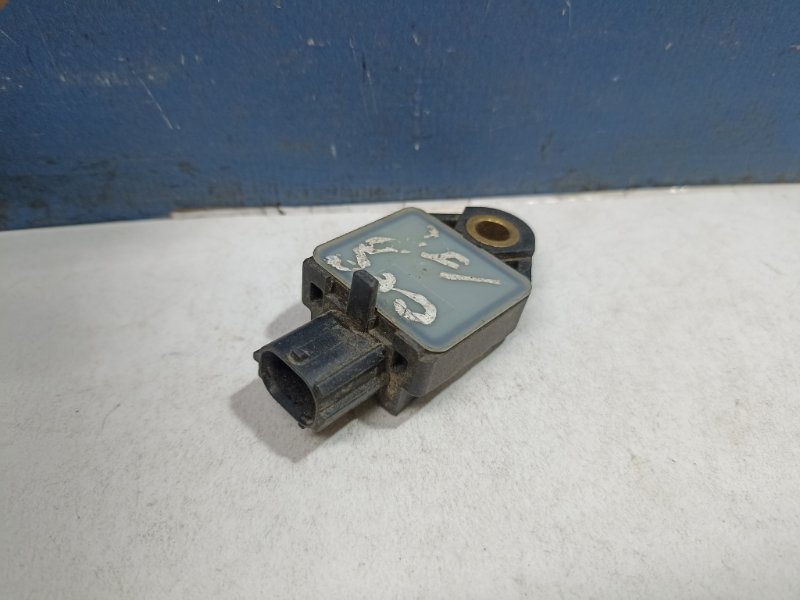 Датчик Airbag Ceed 2 2013 JD