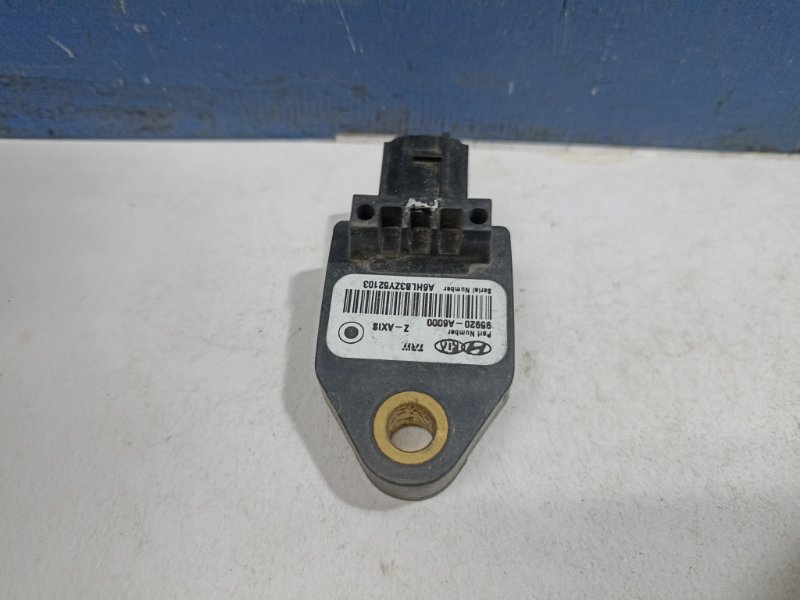 Датчик Airbag Ceed 2 2013 JD