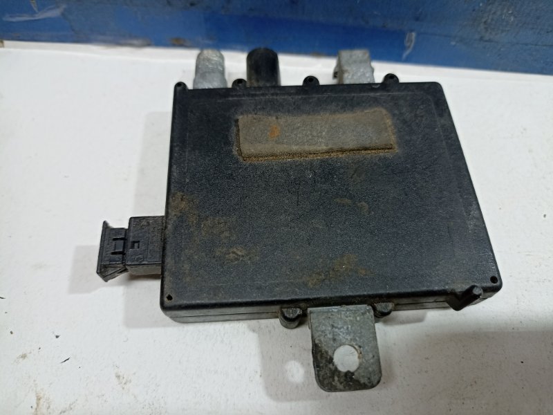 Блок усилитель антенны X5 2002 E53