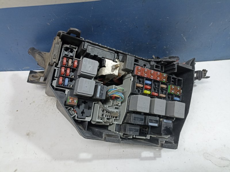 Блок предохранителей подкапотный Ford S-Max 2007 2.0 AOWA БУ