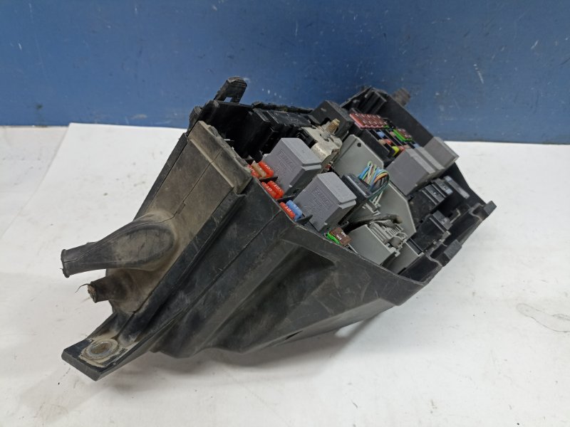 Блок предохранителей подкапотный S-Max 2007 2.0 AOWA