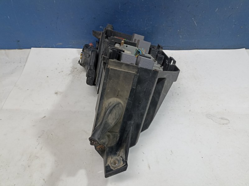 Блок предохранителей подкапотный S-Max 2007 2.0 AOWA
