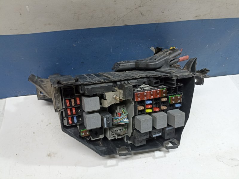 Блок предохранителей подкапотный S-Max 2007 2.0 AOWA