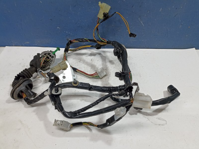 Проводка двери передняя правая SX4 2012 1.6 M16A