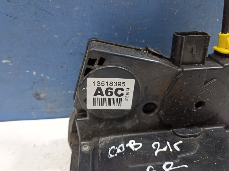 Замок двери задний правый Chevrolet Cobalt T250 1.5 B15D1