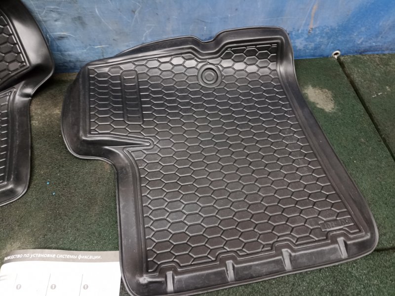Коврик салона Terrano 2018 D10