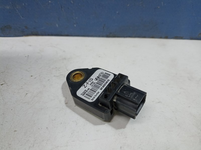Датчик Airbag передний Ceed 2012 ED 1.6 G4FC