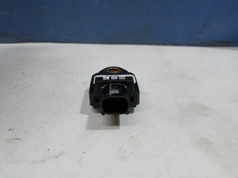 Датчик Airbag передний Ceed 2012 ED 1.6 G4FC