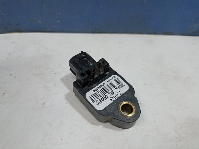 Датчик Airbag Ceed 2012 ED 1.6 G4FC