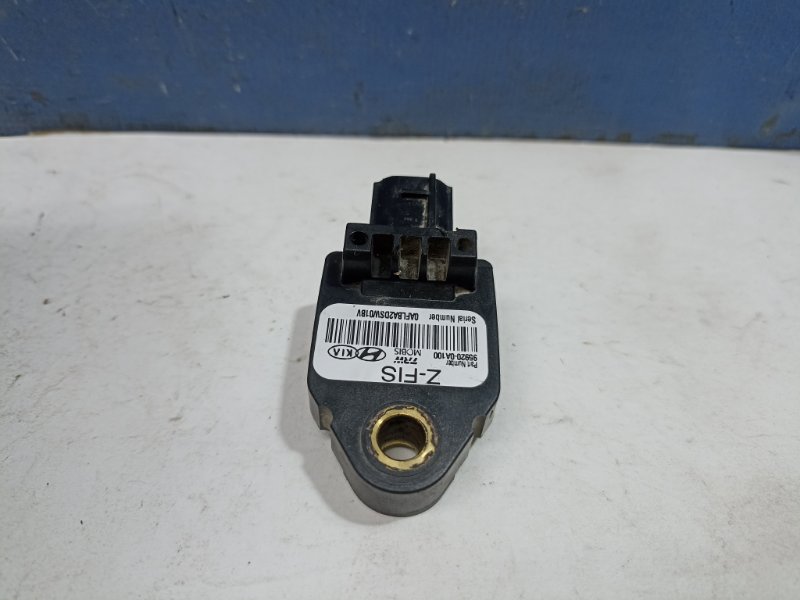 Датчик Airbag Ceed 2012 ED 1.6 G4FC