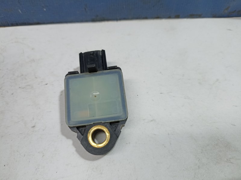 Датчик Airbag Ceed 2012 ED 1.6 G4FC