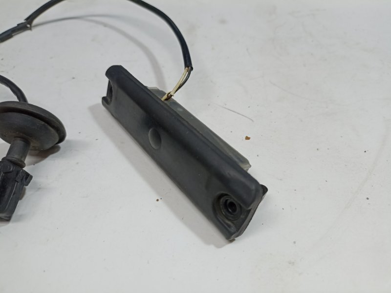 Кнопка открывания багажника наружная Ceed 2012 ED 1.6 G4FC