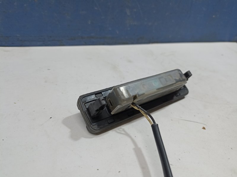 Кнопка открывания багажника наружная Ceed 2012 ED 1.6 G4FC