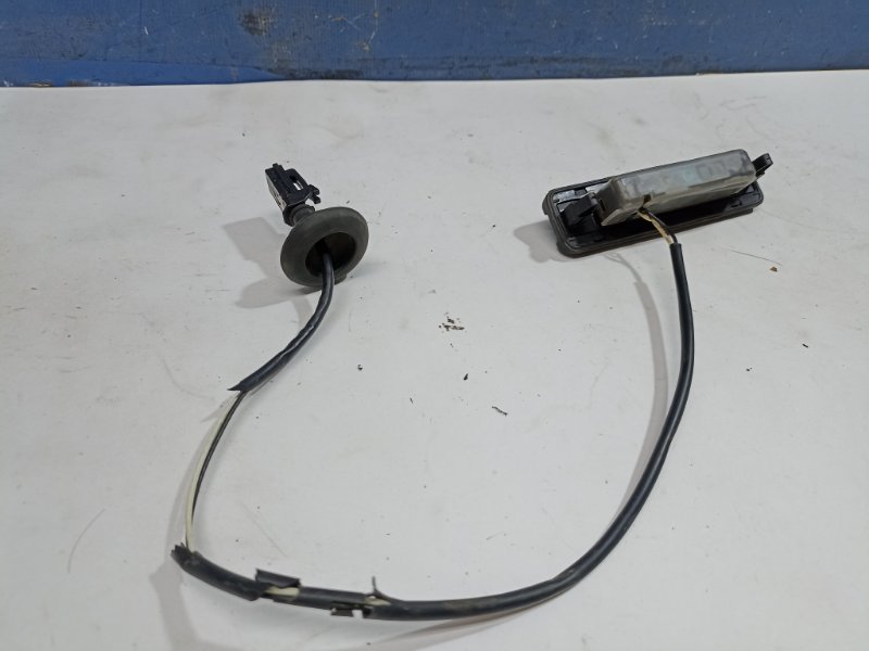 Кнопка открывания багажника наружная Ceed 2012 ED 1.6 G4FC