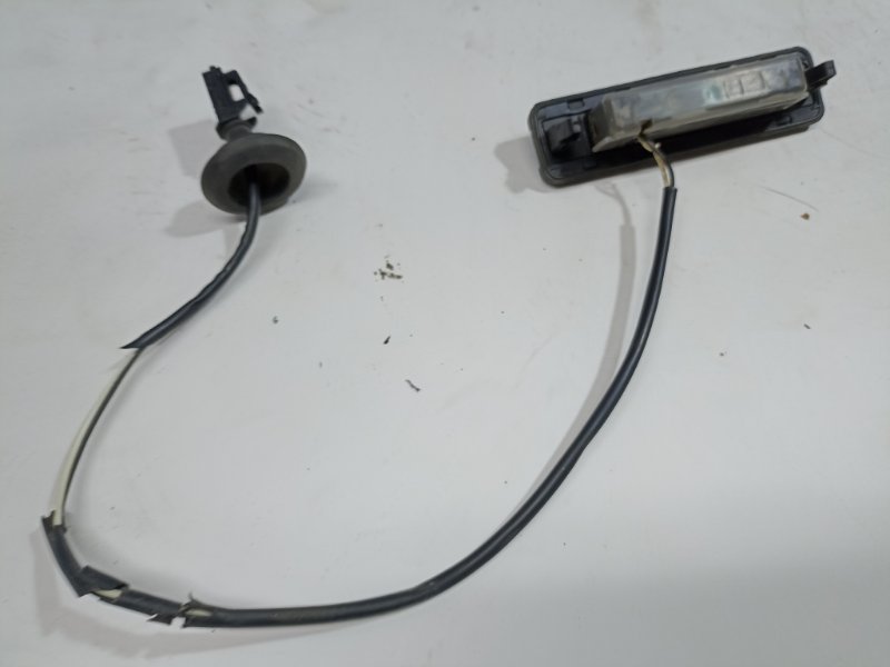 Кнопка открывания багажника наружная Ceed 2012 ED 1.6 G4FC