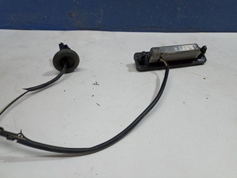 Кнопка открывания багажника наружная Ceed 2012 ED 1.6 G4FC