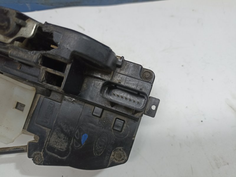 Замок двери передний правый Ceed 2012 ED 1.6 G4FC