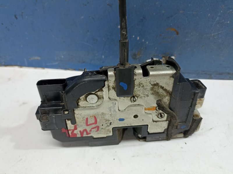 Замок двери передний правый Ceed 2012 ED 1.6 G4FC