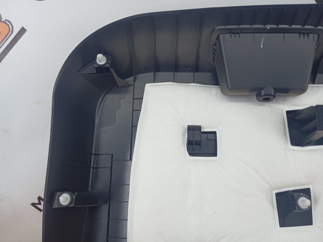 Обшивка двери багажника Exeed VX SQRF4J20C 2023 (б/у)