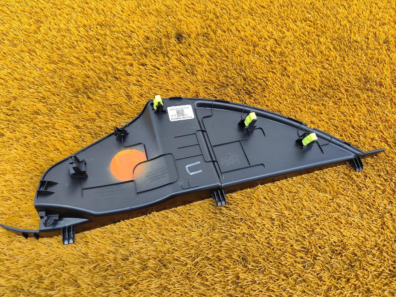 Накладка на торпедо Chery Tiggo 7 PRO SQRE4T15C 2023 прав. (б/у) Накладка на торпедо Chery Tiggo 7 PRO SQRE4T15C 2023 прав. (б/у)