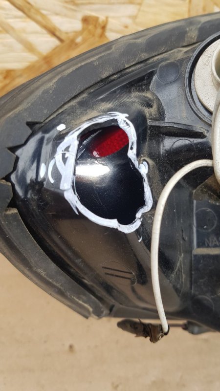 Стоп-сигнал (фонарь) Hyundai Tiburon 2007 задн. прав. (б/у)