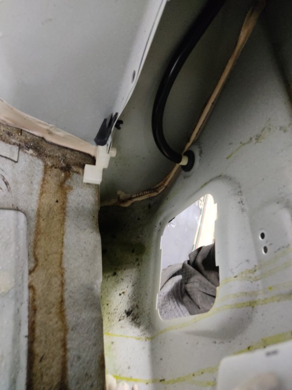 Крыло Subaru Forester SG5 EJ205 2002 задн. прав. (б/у)