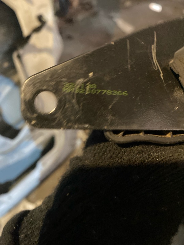 Ручка двери внутренняя Renault Master 3 2.3 DCI 2014 задн. лев. (б/у) Ручка двери внутренняя Renault Master 3 2.3 DCI 2014 задн. лев. (б/у)