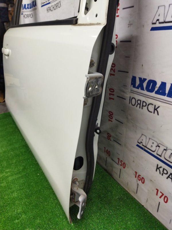 Дверь NISSAN NOTE E11 HR15DE 2005 перед. прав. (б/у)