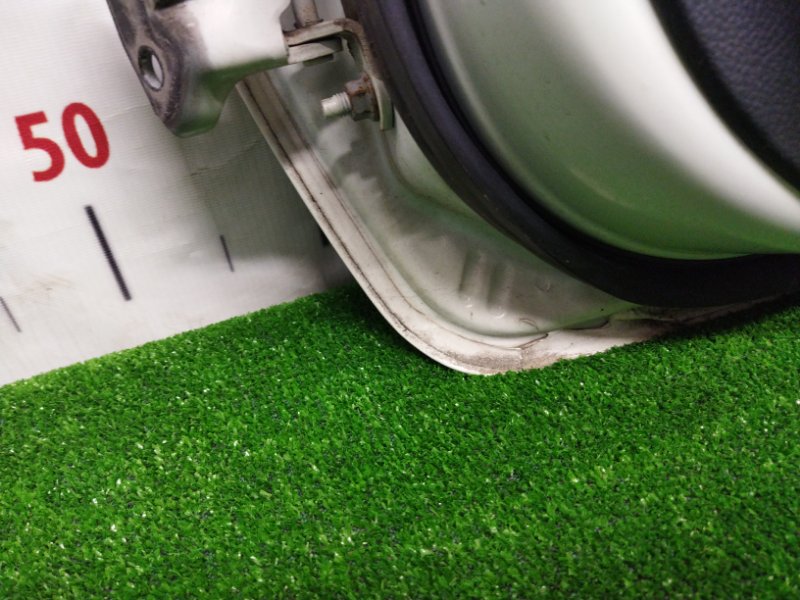 Дверь NISSAN NOTE E11 HR15DE 2005 перед. прав. (б/у)