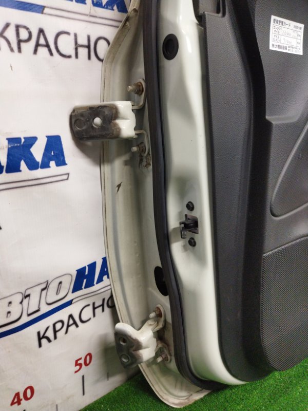 Дверь NISSAN NOTE E11 HR15DE 2005 перед. прав. (б/у)