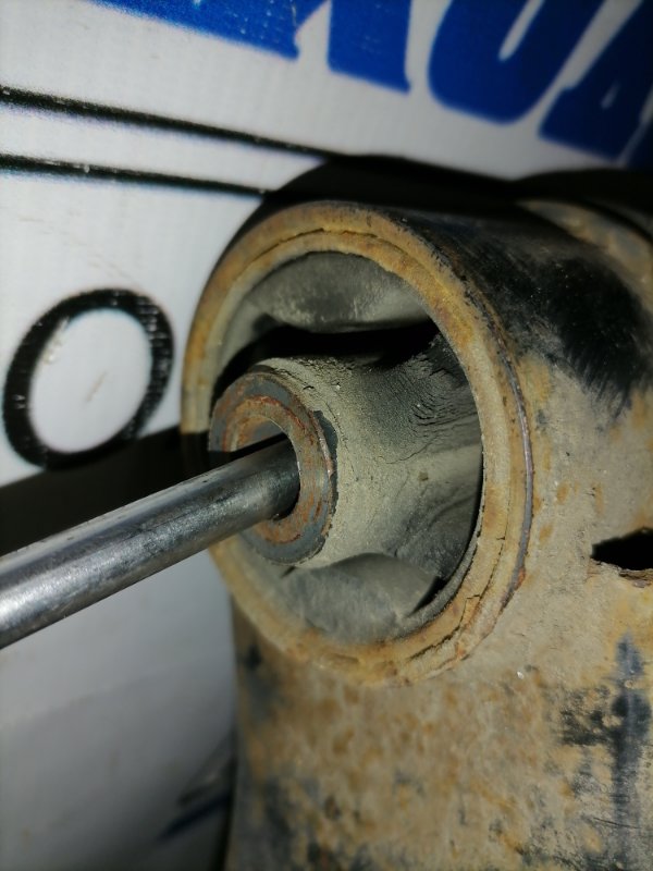 Балка поперечная DAIHATSU MOVE L175S KF-VE 2006 задн. (б/у) Балка поперечная DAIHATSU MOVE L175S KF-VE 2006 задн. (б/у)