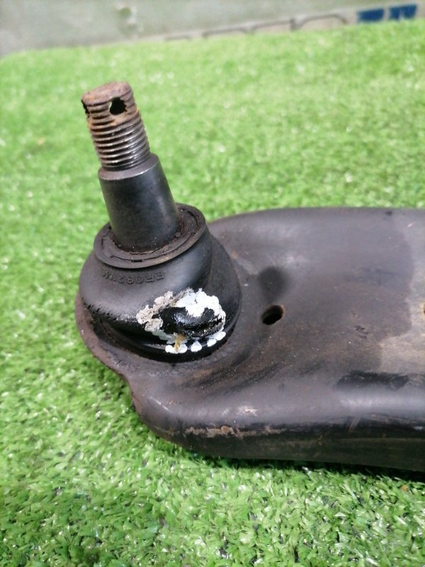 Рычаг подвески DAIHATSU MOVE L175S KF-VE 2006 перед. лев. (б/у)