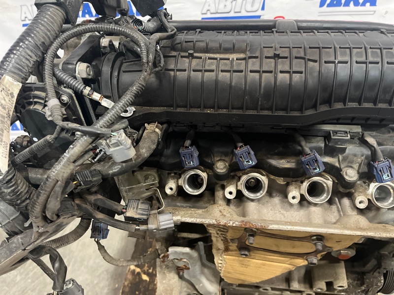 Двигатель HONDA FIT GE6 L13A 2007 (б/у) Двигатель HONDA FIT GE6 L13A 2007 (б/у)