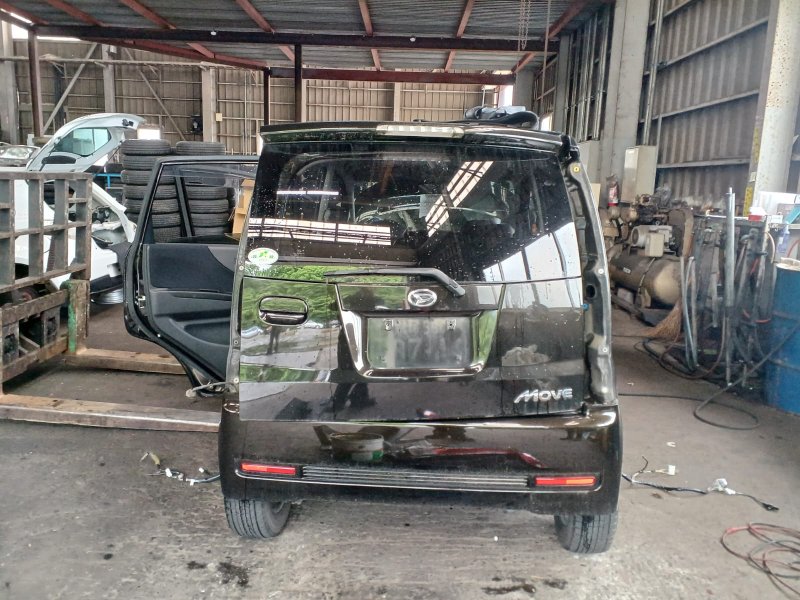Автомобиль в разбор DAIHATSU MOVE 2006-2010 L175S KF-VE Автомобиль в разбор DAIHATSU MOVE 2006-2010 L175S KF-VE