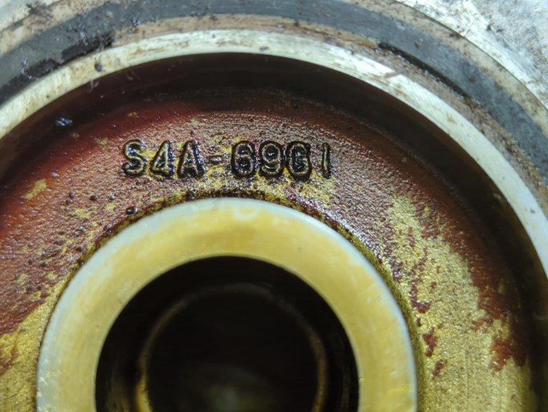 Кронштейн масляного фильтра Ford Fusion CBK FXJB 2005 (б/у)