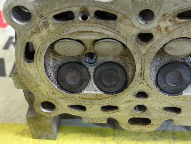 Головка блока цилиндров Ford Fusion CBK FXJB 2005 (б/у)