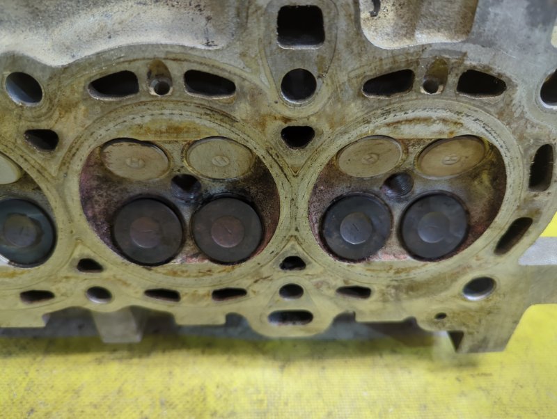 Головка блока цилиндров Ford Fusion CBK FXJB 2005 (б/у)