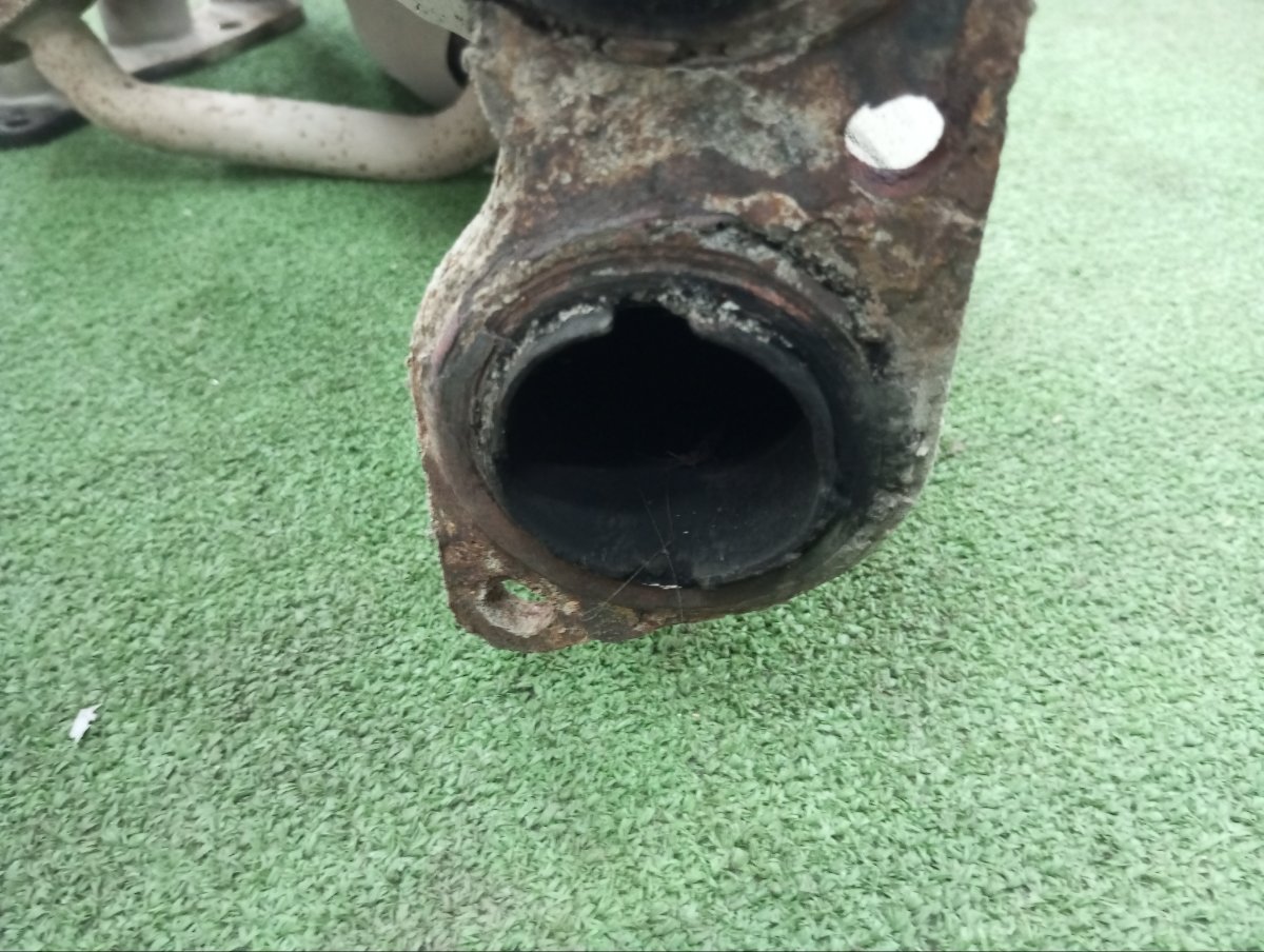 Выпускной коллектор Brevis 2001 JCG11 2JZ-FSE