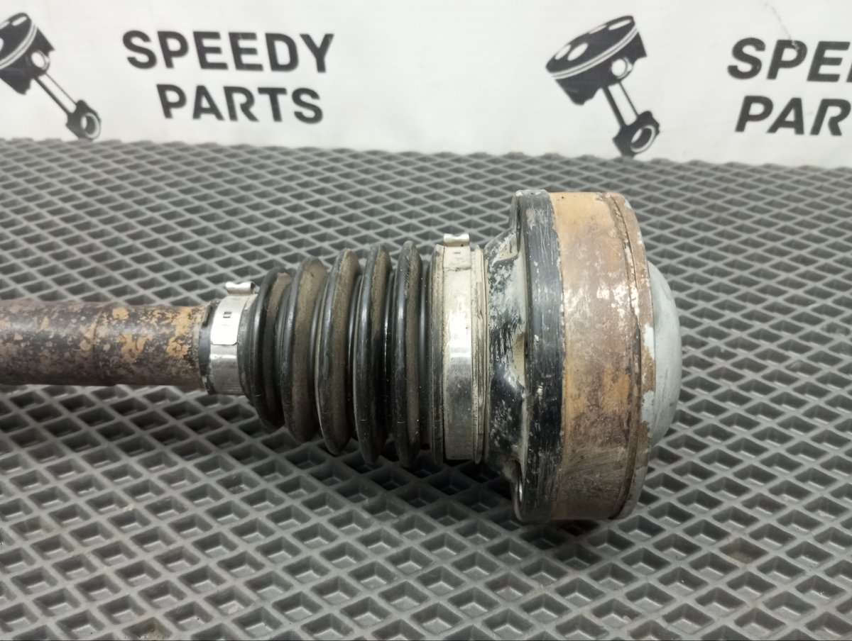 Привод задний правый Toyota Mark II TA-JZX110 1JZ-FSE