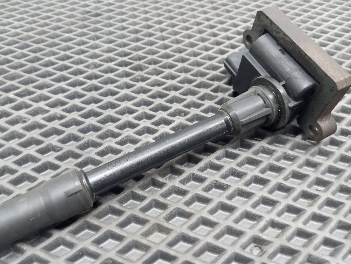 Катушка зажигания Mitsubishi Dion TA-CR9W 4G63