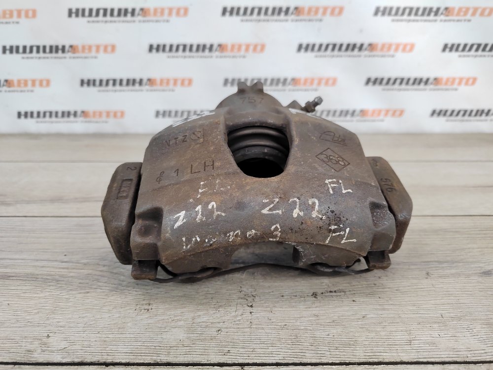 Суппорт тормозной Renault Laguna 3 ХЭТЧБЕК BT0 1.5 DCI K9K780 2008 перед. лев. (б/у) Суппорт тормозной Renault Laguna 3 ХЭТЧБЕК BT0 1.5 DCI K9K780 2008 перед. лев. (б/у)