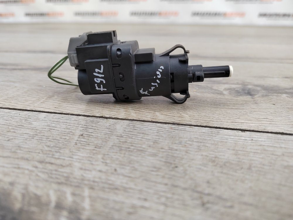 Датчик педали тормоза Ford Fusion ХЕТЧБЭК CBK 1.4 FXJC 2010 (б/у) Датчик педали тормоза Ford Fusion ХЕТЧБЭК CBK 1.4 FXJC 2010 (б/у)